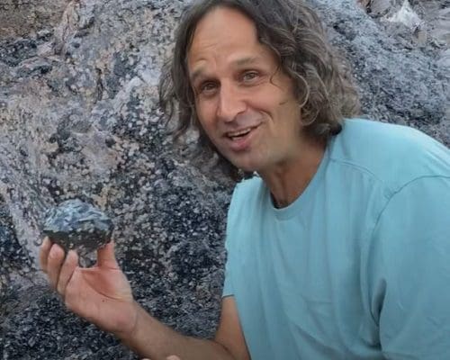 Bryan Major finding Obsidian in Utah